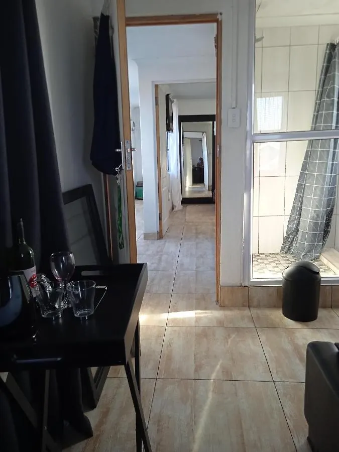 Ilitha Park Apartment Cape Town Homestay