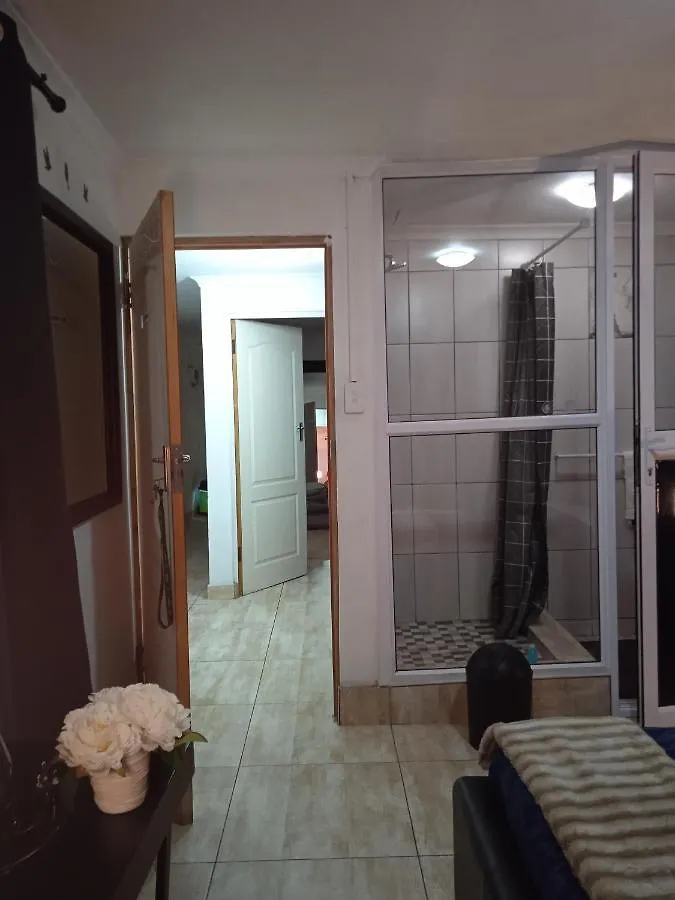 Homestay Ilitha Park Apartment Cape Town